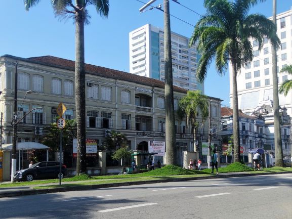 
                Bazar do Educandário Anália Franco reabre nos dias 9 e 10 com ofertas especiais            